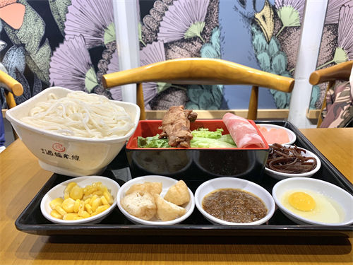 十秒到過橋米線